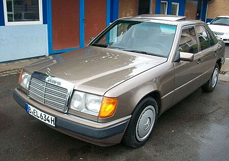 Mercedes-Benz 220 E (124)*Aut*S-Dach*AHK*Oldtimer*H-Kennzeichen