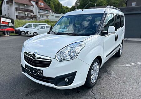 Opel Combo D Edition L1H1/7 SITZER/AHK/KLIMA/TÜV NEU