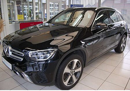 Mercedes-Benz GLC 300 e 4Matic Panorama. Navi. Parktr. Sitzh. Kamera