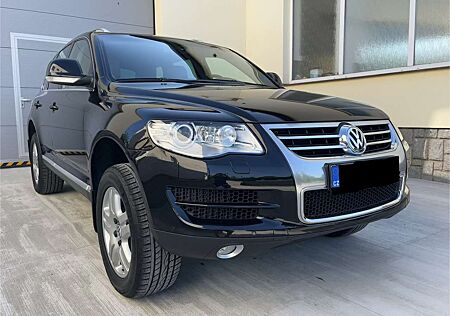 VW Touareg Volkswagen 3.0 V6 TDI DPF Aut.