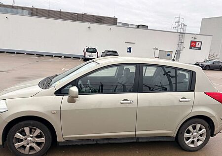 Nissan Tiida acenta frisch TÜV