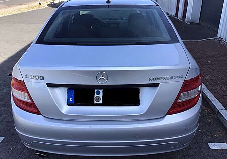 Mercedes-Benz C 200 Limousine