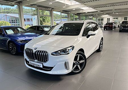 BMW 223 d xDrive Active Tourer Luxury Line AHK/Pano/Aktivs