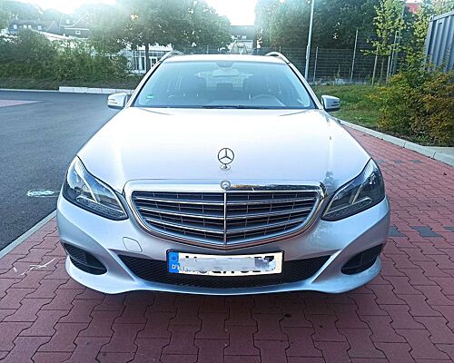 Mercedes-Benz E 200 T BlueTEC 7G-TRONIC