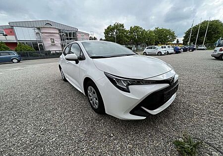 Toyota Corolla Basis, Erste Hand