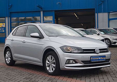 VW Polo Volkswagen VI Highline *Navi*Front*SHZ*PDC*DigiCock*