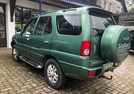 Tata Safari 2.2 Allrad Anhängerkupplung 5 Türig