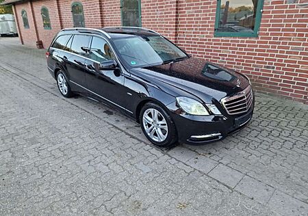 Mercedes-Benz E 250 T CDI Avantgarde Comand BiXenon Kamera AHK