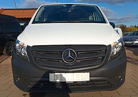 Mercedes-Benz Vito Tourer lang 8 Sitze,Kamera,Navi,Sitzh.