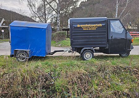 Piaggio Ape APE 50 Van mit Anhänger