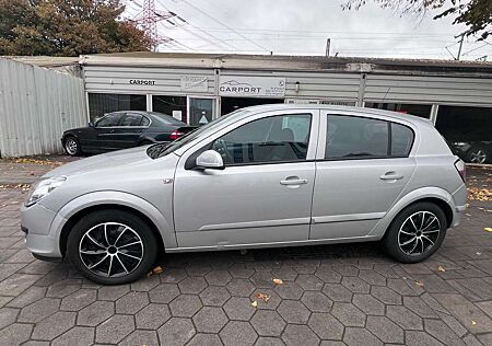 Opel Astra Edition Autom.-Klima-Mfl-Efh-Zv mit Fb