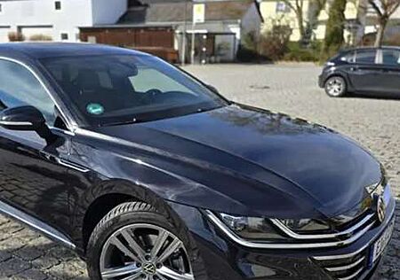 VW Arteon Volkswagen Shooting Brake 2.0 TDI SCR DSG R-Line