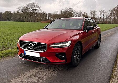 Volvo V60 D4 R-Design