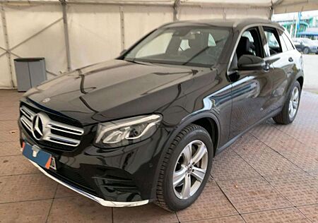 Mercedes-Benz GLC 250 4Matic AMG Line LED*RFK*2HAND
