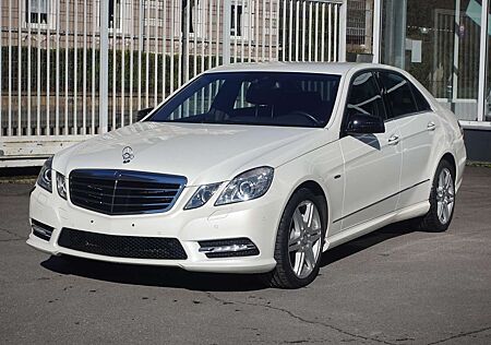 Mercedes-Benz E 500 4.6 V8 Biturbo AMG Sport-Paket Leder 27tkm!