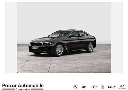 BMW 545 e xDrive ACC+KAMERA+NAVI+LED+DA+PA+PANO+LEDER