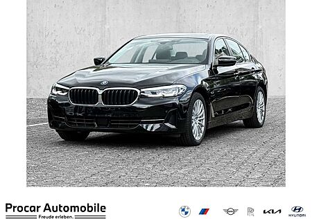 BMW 545 e xDrive ACC+KAMERA+NAVI+LED+DA+PA+PANO+LEDER