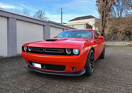 Dodge Challenger RT 5.7 HEMI deutsche Erstzulassung EU