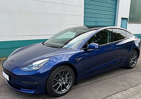 Tesla Model 3 LR Dual Motor | ACC-Boost | Top-Zustand + Extras