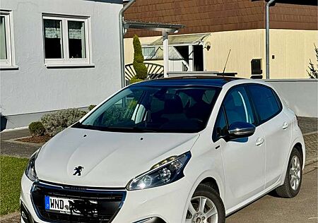 Peugeot 208 PureTech 82 Style