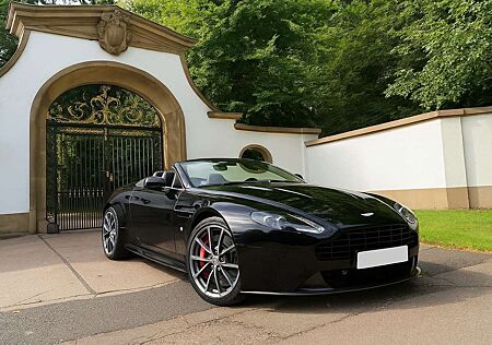 Aston Martin V8 Vantage V8 1. Hand Garantie Haljahreswagen Zust.