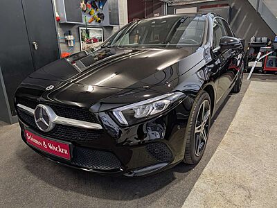 Mercedes-Benz A 200 Tempomat Navi Xenon Klimaautomatik CarPlay