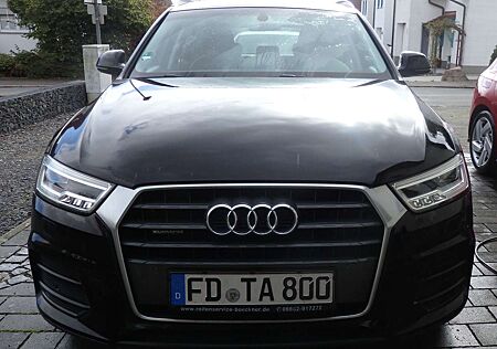 Audi Q3 2.0 TDI quattro 12 Mon. Garantie