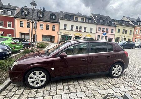 Opel Signum 2.2 turbo