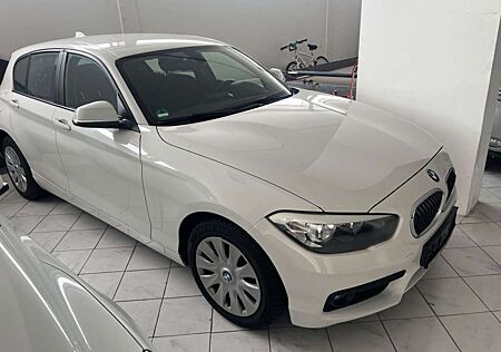 BMW 118 i Advantage / 5-trg. / NAVI / KLIMATRONIK