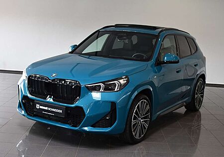 BMW X1 30 xDrive M Sport AHK Pano H&K HUD ACC 20