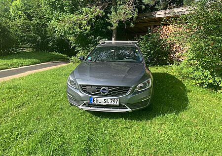 Volvo V60 CC V60 Cross Country D4 AWD Geartronic Plus