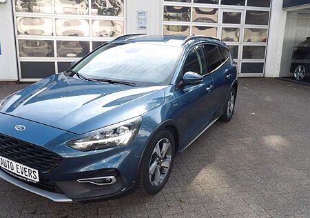 Ford Focus Turnier Active*AHK*GRA*LED*Navi*RFK*