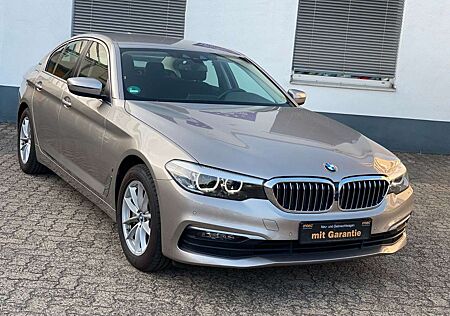 BMW 530 e Aut. * 1.Hand * Navigation *Kamera * LED *