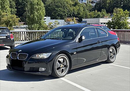 BMW 325 E92 325i Coupe Sportpaket