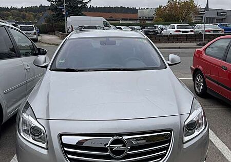 Opel Insignia 2.0 Turbo Sports Tourer 4x4 Automatik Sport