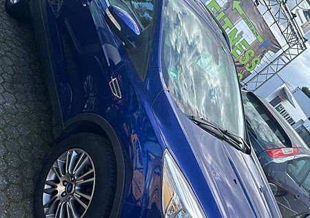 Ford Kuga Titanium (zieht Öl)