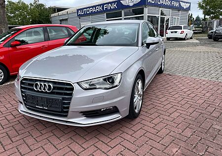 Audi A3 attraction Top Zustand +Scheckheftgepf.