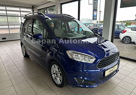 Ford Tourneo Courier Titanium 1.Hand/Scheckheft/SHZ