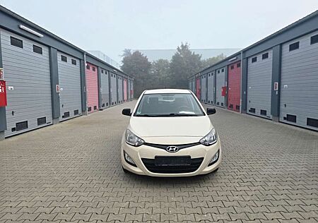Hyundai i20 Classic/1 HAND/NEUE STEUERKRTTE