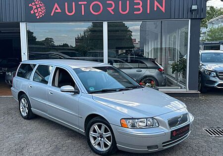Volvo V70 Kombi 2.4 Momentum LEDER/KLIMA/AUTOMATIK/SHZ