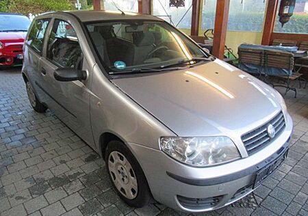 Fiat Punto 1.2 8V Active Clima,TÜV NEU