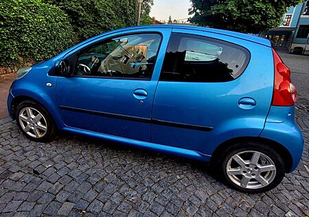 Peugeot 107 70 Filou