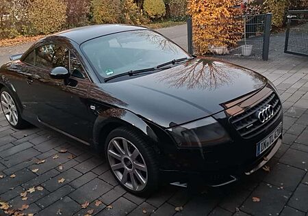 Audi TT Coupe 1.8 T quattro S Line