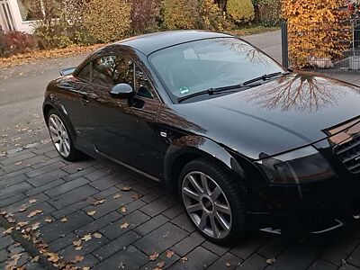 Audi TT Coupe 1.8 T quattro S Line