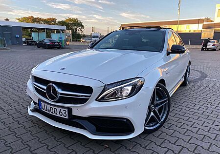 Mercedes-Benz C 63 AMG C-Klasse Speedshift 7G-MCT