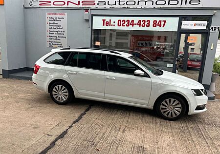 Skoda Octavia Combi 1.6 TDI +Navi+CarPlay+SHZ+BT+USB