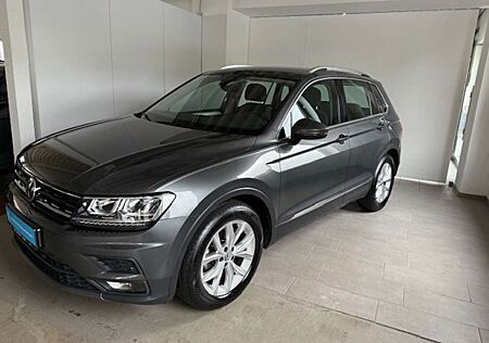 VW Tiguan Volkswagen Comfortline 1.4 TSI Navi LED ACC el.Klappe LM18 PDC SHZ