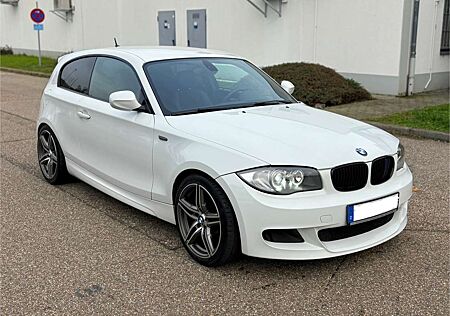 BMW 118i 118 2.0L+Sport+M-Paket+Xenon+Navi+PDC+Temp+18Zoll