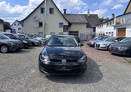 VW Golf Volkswagen VII 1.6 TDI Lim. ** AHK ** Sehr gepflegt **