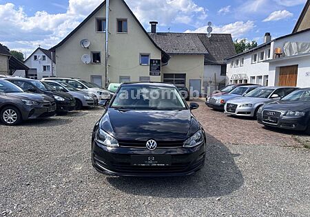 VW Golf Volkswagen VII 1.6 TDI Lim. ** AHK ** Sehr gepflegt **